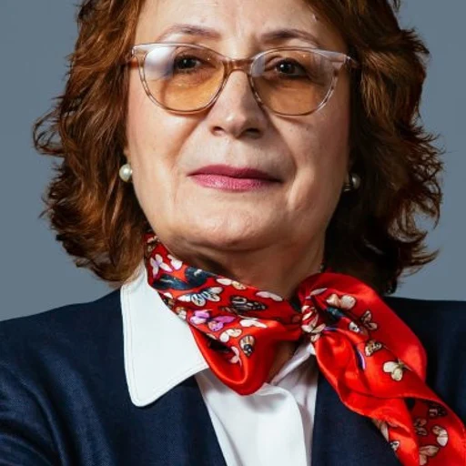 Carmen Toma